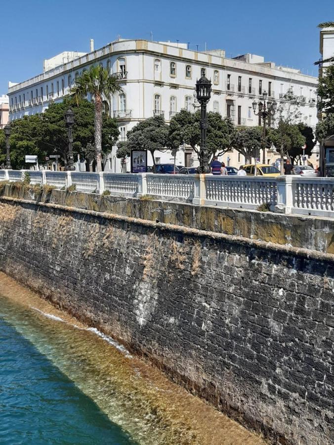 Atico Banos Del Carmen Lägenhet Cádiz Exteriör bild